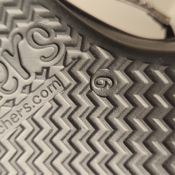 Sketchers Cali Women's Rumblers Gold and Rhinestones Wedge Slip On Sandal Size 9 - Picture 9 of 10